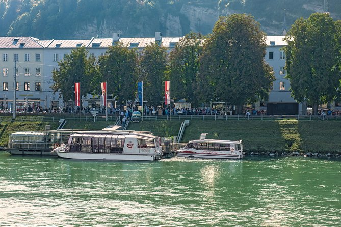 Amphibious Splash Tour on the water & on the land in Salzburg - Franz-Josef-Kai boarding and the first Salzach cruise