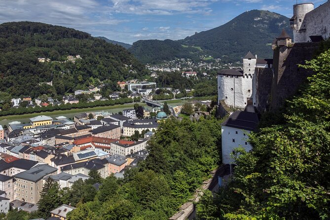 Explore Salzburg in 60 minutes with a Local - Meeting at Café Mozart and Getting Oriented Fast