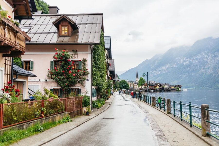 From Salzburg: Half-Day Tour to Hallstatt - Timing Traps: Salt Mine, Skywalk Funicular, and Seasonal Hours