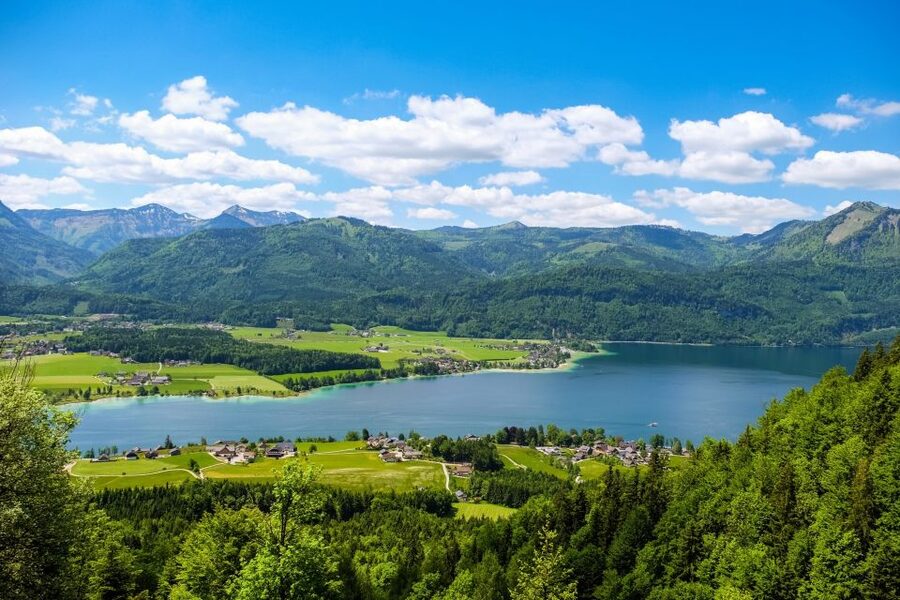 From Vienna: Austrian Lakes and Salzburg Private Tour - Getreidegasse and Mozart moments on foot
