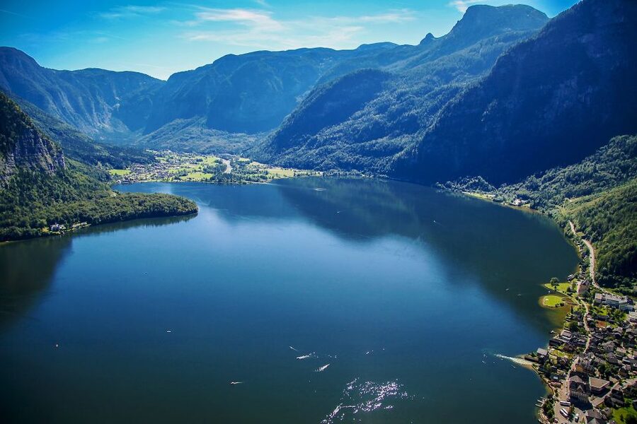 From Vienna: Hallstatt Day Trip with Hotel Pickup - Arriving in Hallstatt: an old salt town under the Dachstein Massif