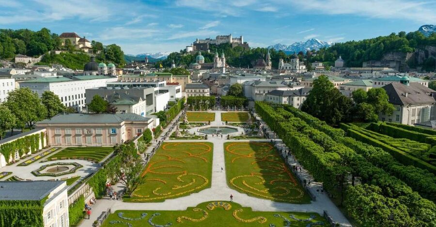 From Vienna: Salzburg and Alpine Lakes Full-Day Trip - Key things that make this tour work