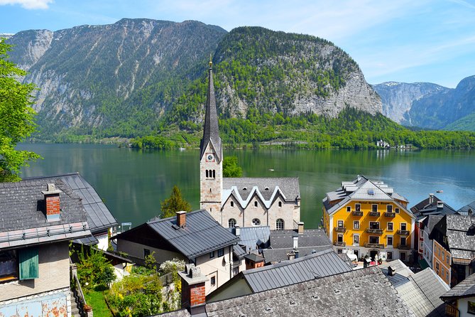 Hallstatt from Salzburg - 6-hour private Tour - St. Gilgen Mozartplatz and the Lake Wolfgang viewpoint loop