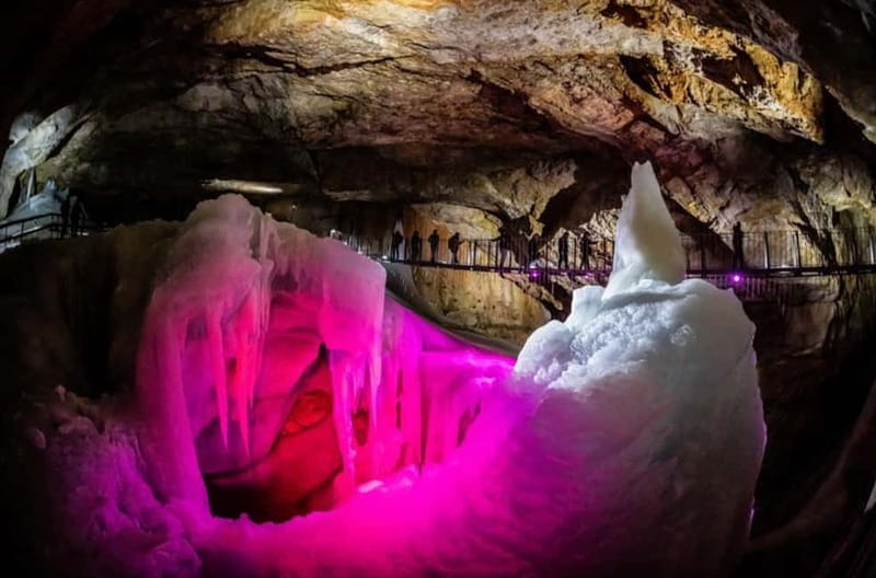 Hallstatt & Ice Cave & 5 fingers Private Trip From Salzburg - Key things to know before you go