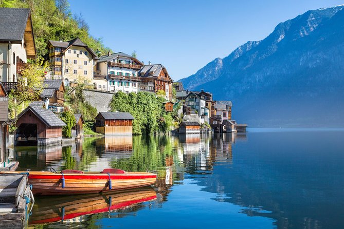 Hallstatt Tour with Visit of the 5fingers Viewing Platform or the Salt Mine - Hallstatt on foot: Marktplatz orientation plus 2 hours to wander