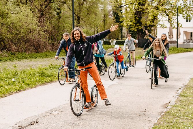 Kickbike Tour - discovering the city in a fun and active way - Stop 2: Schloss Leopoldskron and the City’s Wider Picture