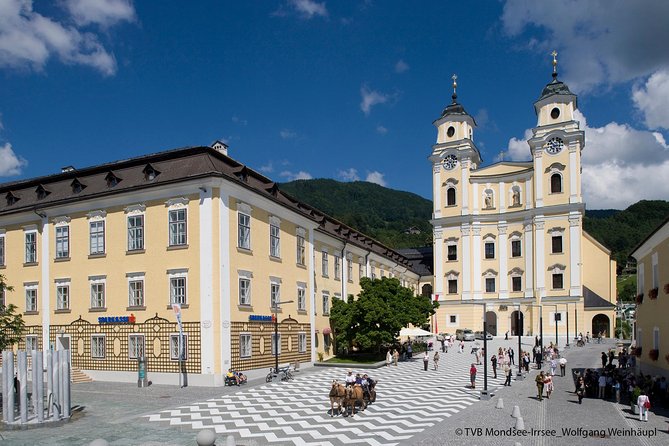 Original Sound of Music Tour Salzburg With Schnitzel and Noodle - Nonnberg Convent (and Why You Might Wish for More Time)