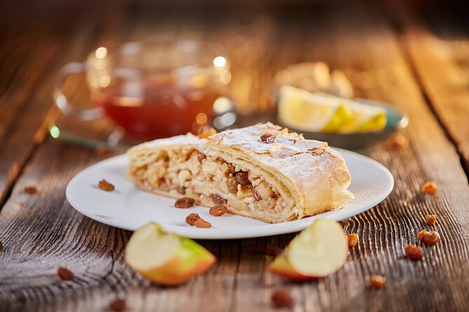 Private Austrian Food Tasting Tour in Salzburg's Old Town - The 2.5-hour Salzburg plan: one full meal plus a dessert stop