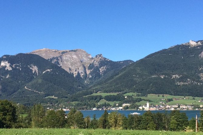 Private Celtic Tour to Hallstatt from Salzburg - Wolfgangsee and St. Gilgen: the scenic warm-up before Hallstatt