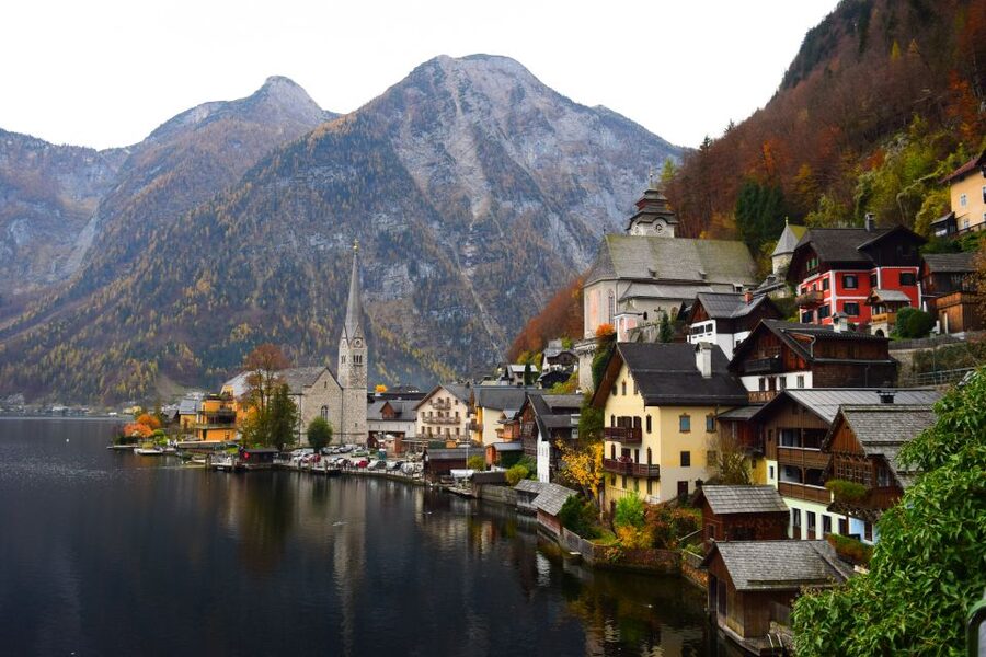 Private Hallstatt Full-Day Tour - Hallstatt with a local briefing, then 2.5 hours to roam