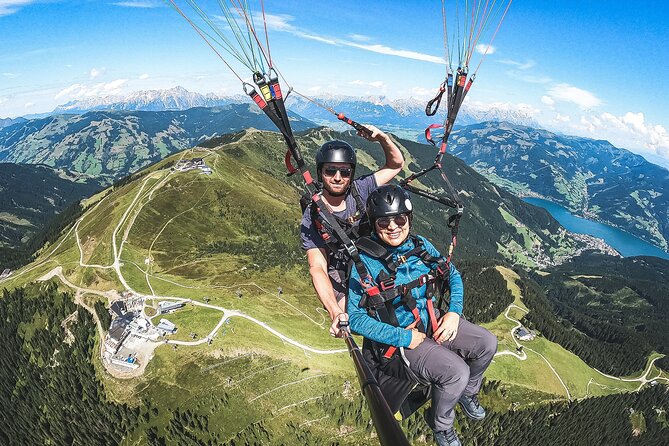 Private tandem flight Classic from the Schmittenhöhe in Zell am See - The CLASSIC Flight: 15–30 Minutes That Add Up to 1200 Meters