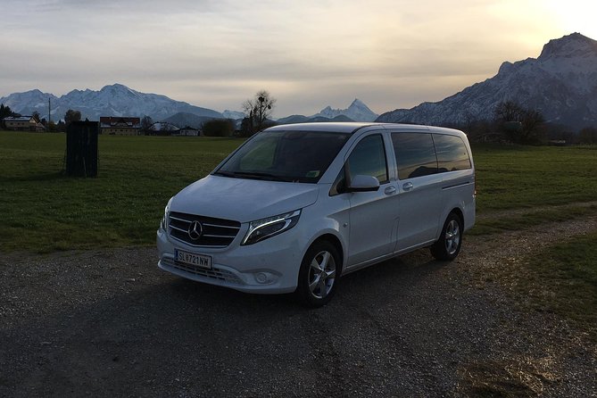 Private Tour The hills are alive: a tour to locations of the Sound of music film - Getting picked up in Salzburg without the stress