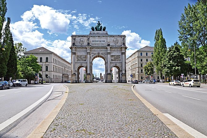 Private Transfer from Salzburg to Munich with 2 hours for sightseeing - Your driver isn’t a guide, and that changes the expectations