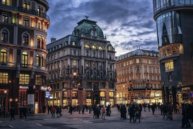 Private Transfer from Salzburg to Vienna: Door-to-door, English-speaking driver - Timing: why 2–3 hours feels different in private