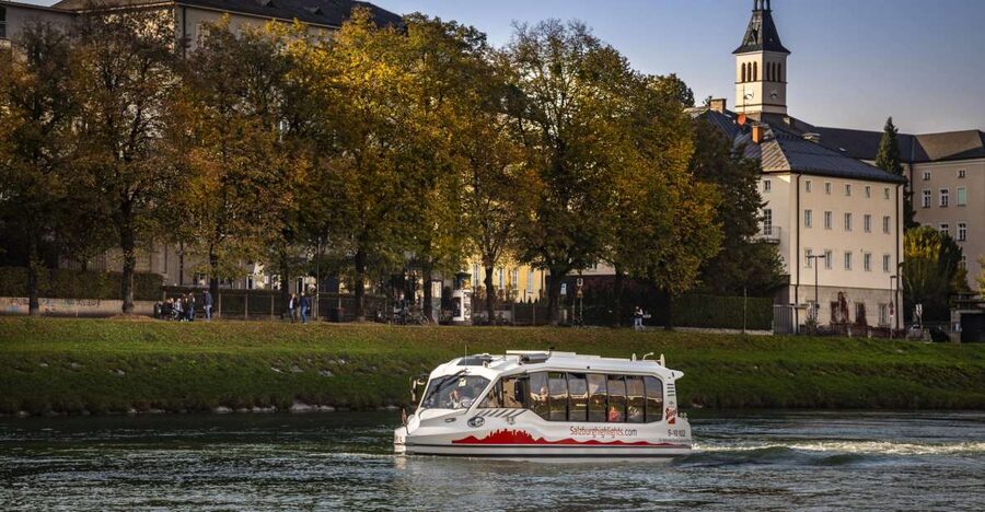 Salzburg: Amphibious Splash Tour on Land & on Water - Entering the Route: Mirabell Palace, Old Streets, and the “Land-to-Water” Rhythm