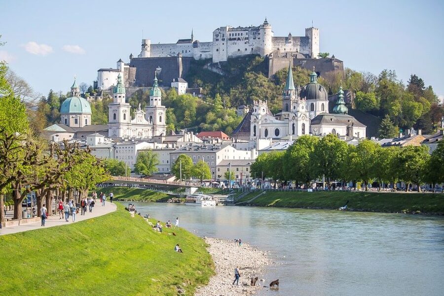 Salzburg: Boat Ride on the Salzach River - Live Captain Commentary: The Difference Between Watching and Understanding