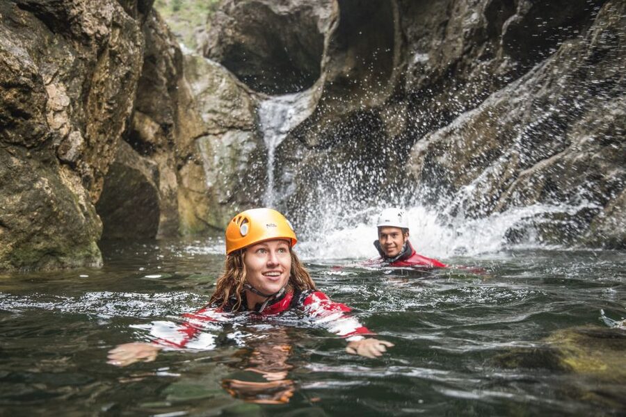 Salzburg: Canyoning Trip to Salzkammergut - Warming up: small jumps that help you commit