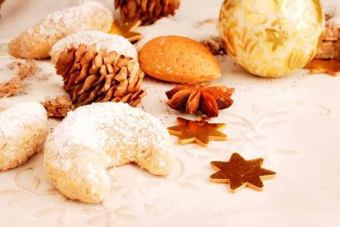 Salzburg Christmas Cookies and Apple Strudel Cooking Lesson - Where the Holiday Baking Happens in Salzburg’s Cave Kitchen