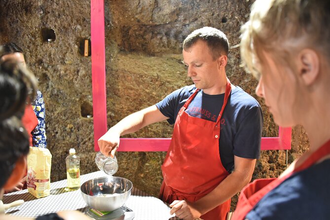 Salzburg Christmas Cookies and Apple Strudel Cooking Lesson - Getting There at Ursulinenpl. 9 and Planning Your Winter Afternoon