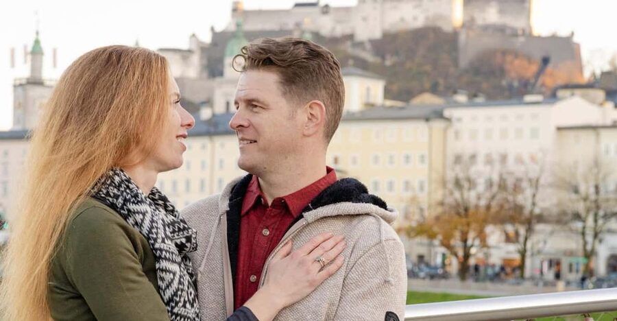 Salzburg City: private photoshoot at Salzburgs landmarks - Why a private Salzburg photo session works better than selfies