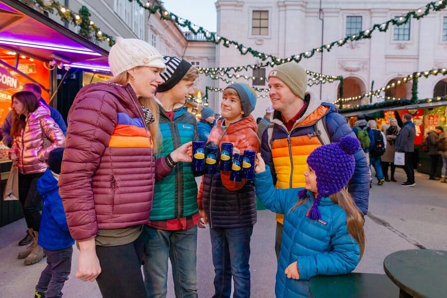 Salzburg City: private photoshoot at Salzburgs landmarks - Domplatz and the Salzburg cathedral backdrop