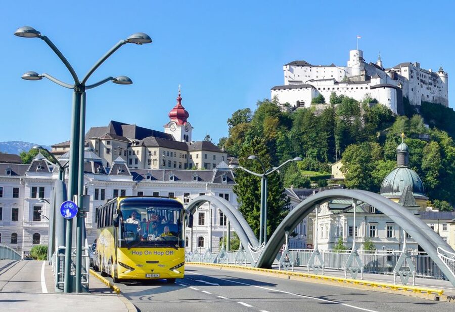 Salzburg: Hop-on Hop-off City Tour - Hanusch-Platz and Herbert-von-Karajan-Platz: the quick sightseeing corridor