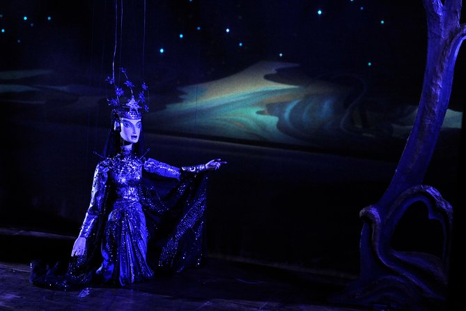 Salzburg Marionette Theater: The Magic Flute - Salzburg Marionette Theatre: the setting that makes the show work
