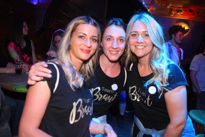 Salzburg Pubcrawl with free Shots & VIP Club Entry - Drinks, Shots, and the Pace of a Real Night Out