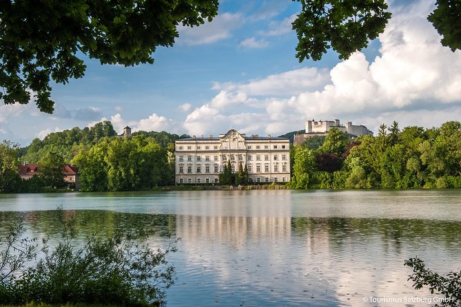 Salzburg Super Saver: Original Sound of Music and Salt Mines Day Trip - Lake-district views: the best way to cool down between scenes