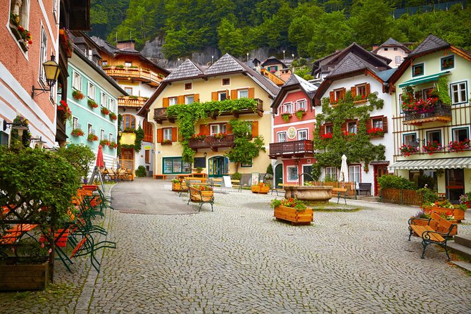 Salzkammergut and Hallstatt Private Full-Day Tour from Salzburg - Private Guide vs Driver-Only: Why the Upgrade Can Matter