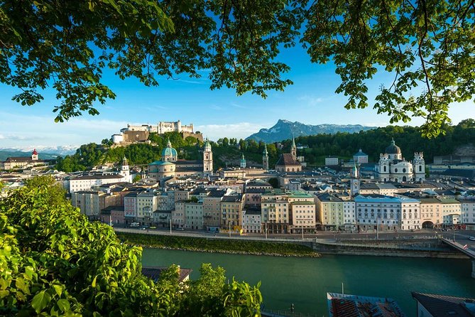 Sound of Music Private Tour including do-re-mi hiking trail - Transport and comfort: why the air-conditioned van matters