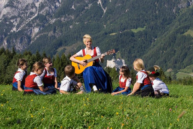 The Hills are Alive and Eagle's Nest - Private Tour from Salzburg - Schloss Leopoldskron: the von Trapp home moments